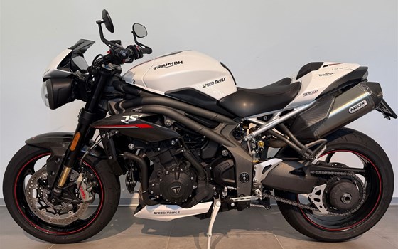 Gebrauchtmotorrad Triumph Speed Triple RS - Bild 2