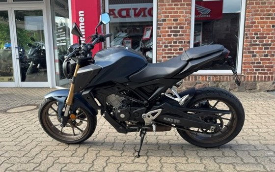 Gebrauchtmotorrad Honda CB125R - Bild 5