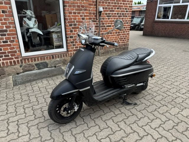 Peugeot Django 125 ABS Dark