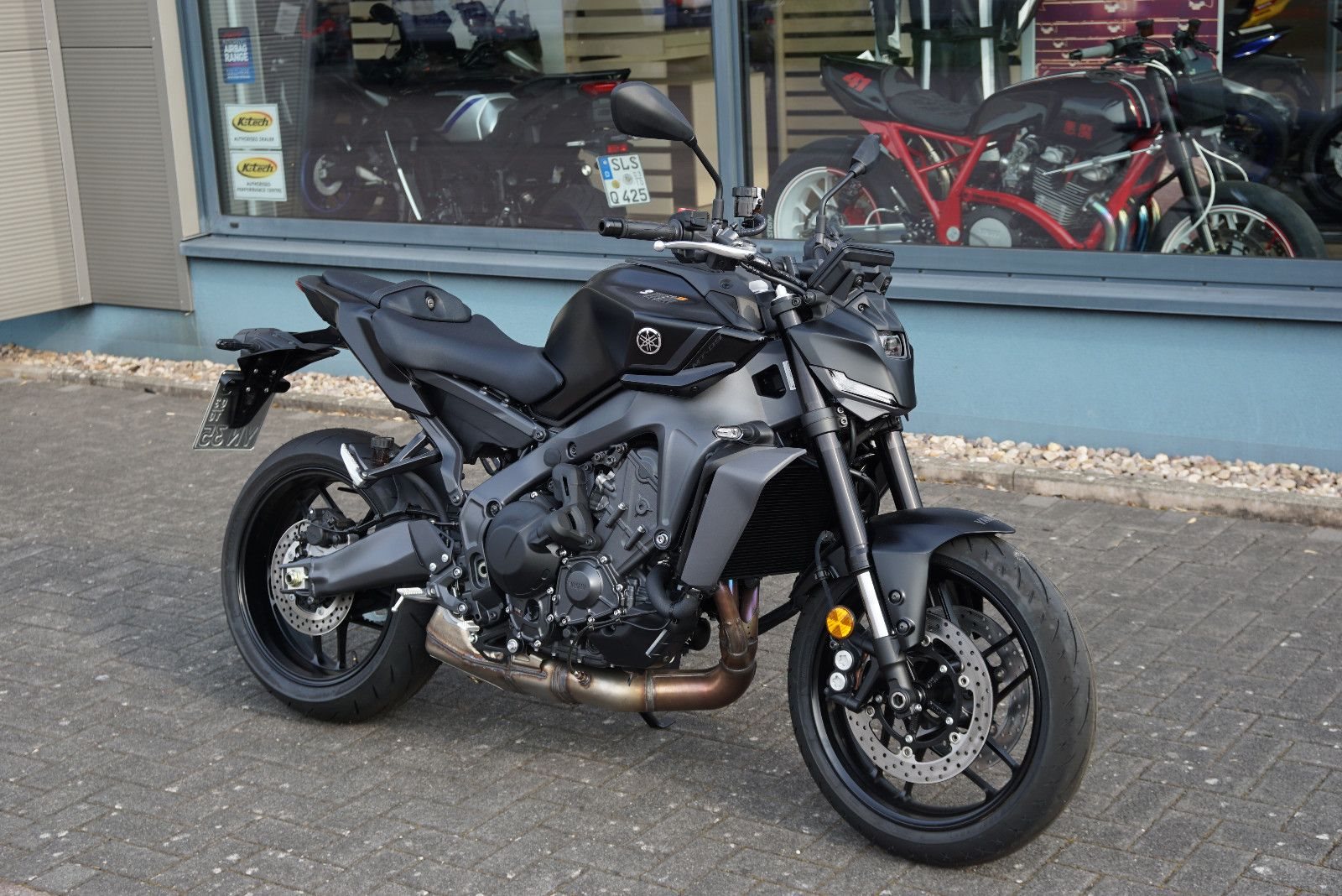 Yamaha MT-09 Y-AMT 35kW