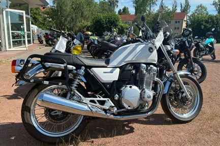 Honda CB 1100