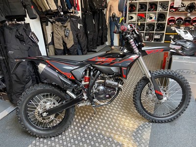 RR 125 4T