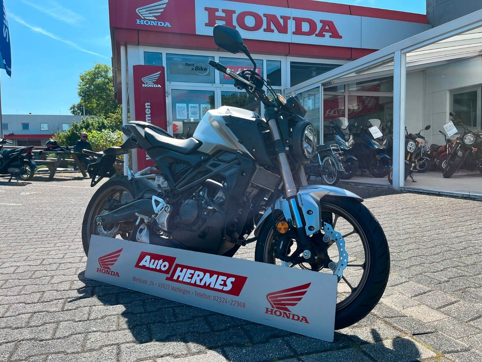 Honda CB125R