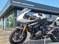 Gebrauchtmotorrad Triumph Speed Triple 1200 RR