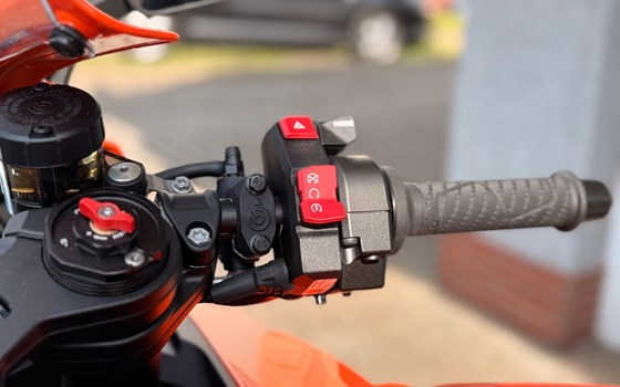 Neufahrzeug KTM 990 RC R - Bild 11
