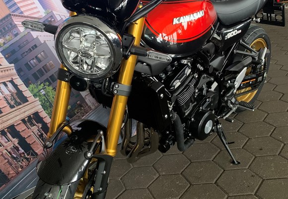 Kawasaki Z900 RS SE