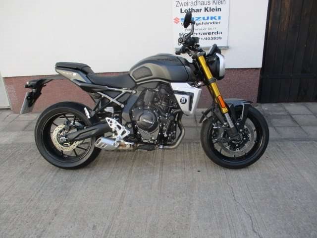 Suzuki GSX-8T