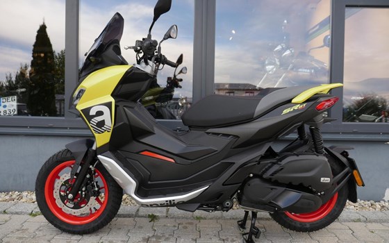 Neufahrzeug Aprilia SR GT Sport 125 - Bild 2