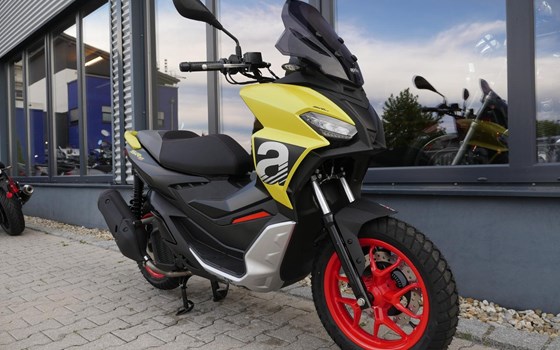 Neufahrzeug Aprilia SR GT Sport 125 - Bild 3