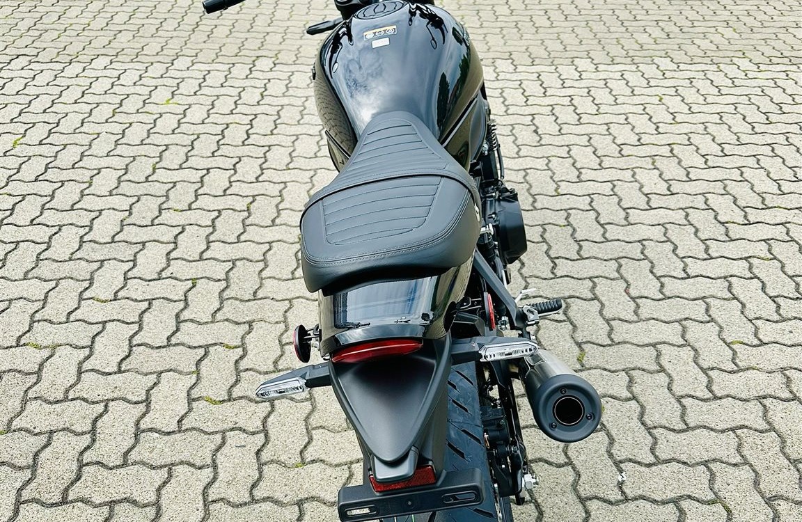 Angebot Kawasaki Z900 RS Black Ball Edition
