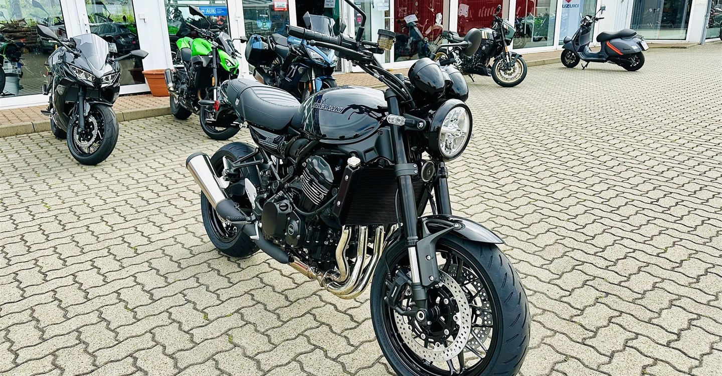 Angebot Kawasaki Z900 RS Black Ball Edition