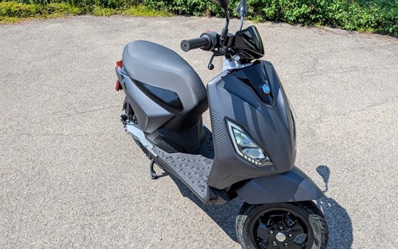 Gebrauchtmotorrad Piaggio 1 + - Bild 1