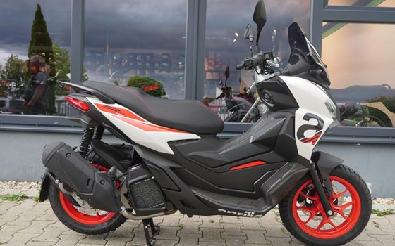 Neufahrzeug Aprilia SR GT 200 - Bild 6