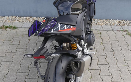 Neufahrzeug Aprilia Tuono V4 1100 Factory - Bild 8