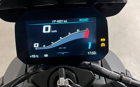 Gebrauchtmotorrad BMW S 1000 R - Bild 6