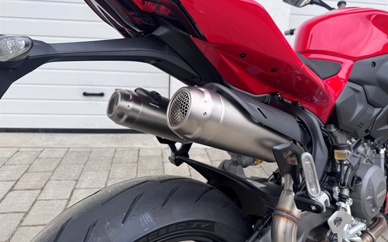 Gebrauchtmotorrad Ducati Streetfighter V2 - Bild 4