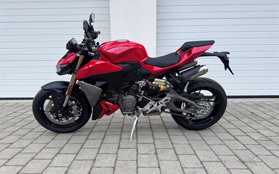 Gebrauchtmotorrad Ducati Streetfighter V2 - Bild 5