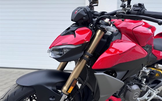 Gebrauchtmotorrad Ducati Streetfighter V2 - Bild 7