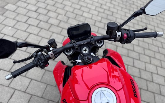 Gebrauchtmotorrad Ducati Streetfighter V2 - Bild 8