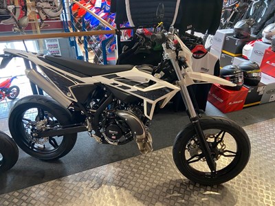 RR 50 Motard Sport
