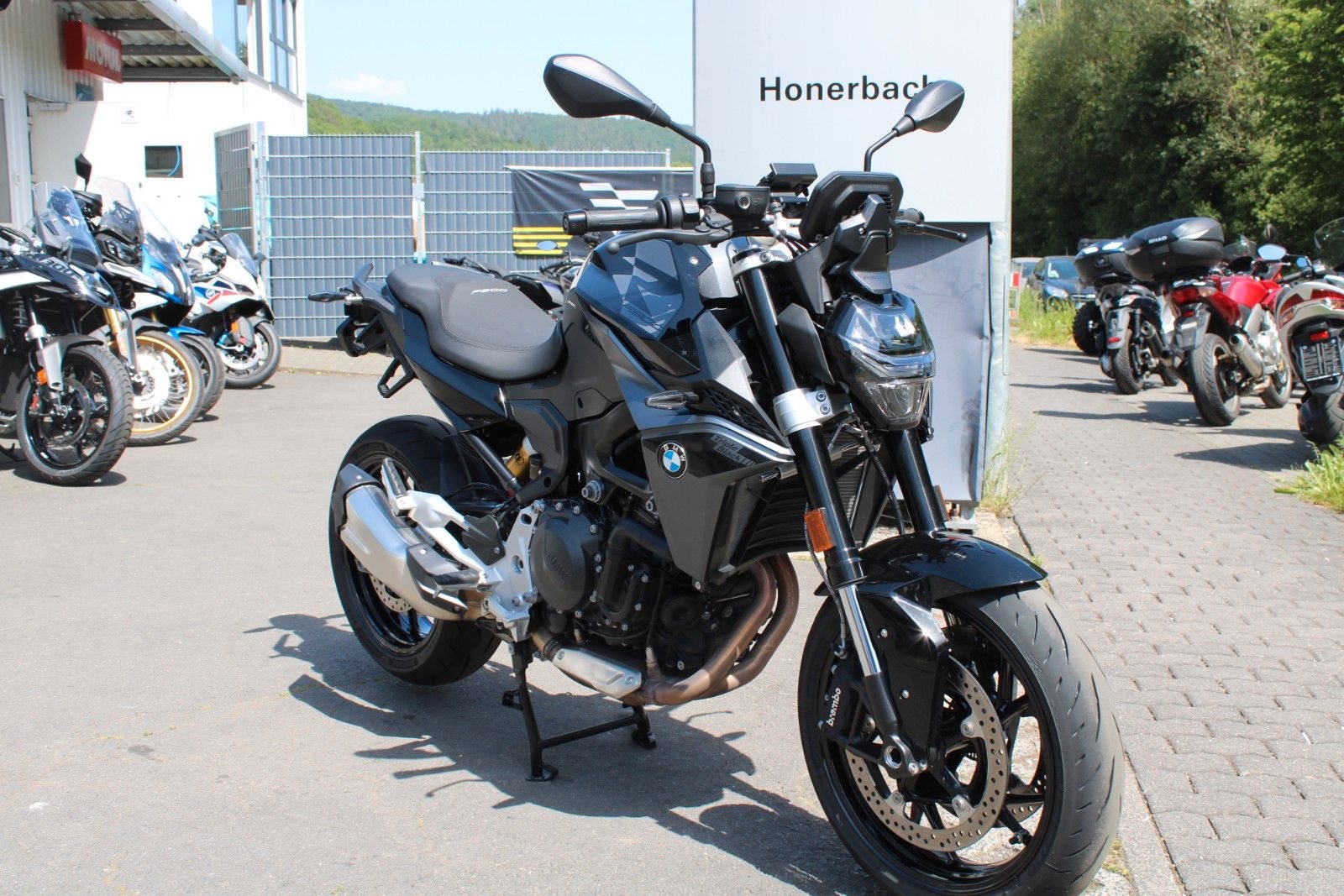 BMW F 900 R