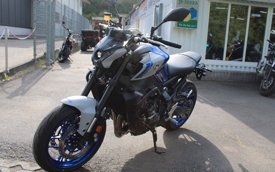 Gebrauchtmotorrad Yamaha MT-09 - Bild 2