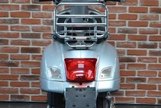 Gebrauchtmotorrad Piaggio GTS 125 - Bild 4