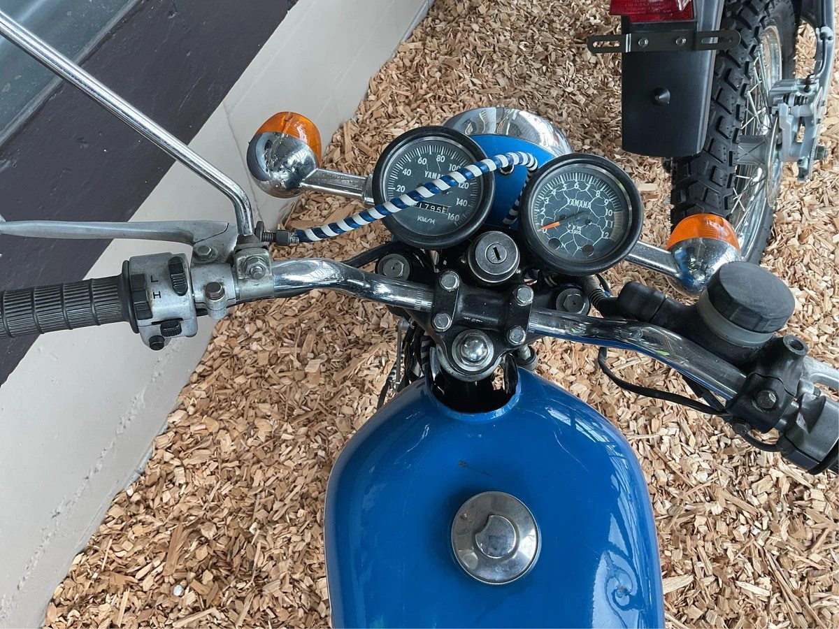 Yamaha RD 125 DX