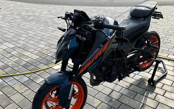 Gebrauchtmotorrad KTM 125 Duke - Bild 3