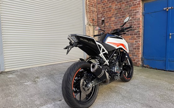 Gebrauchtmotorrad KTM 390 Duke - Bild 3