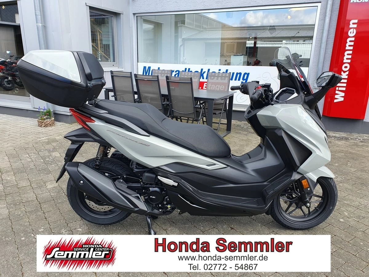 Honda Forza 125