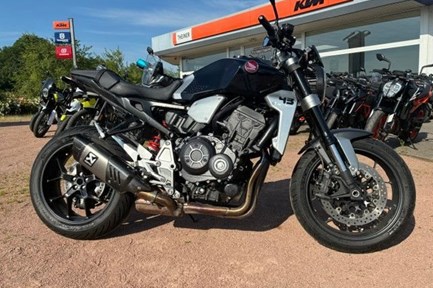 Honda CB1000R Black Edition