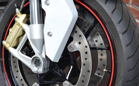 Gebrauchtmotorrad BMW S 1000 R - Bild 7
