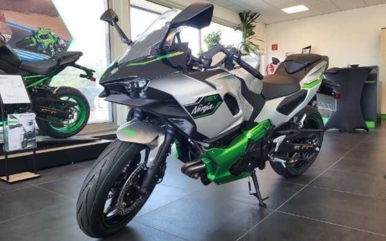 Gebrauchtmotorrad Kawasaki Ninja 7 Hybrid - Bild 1