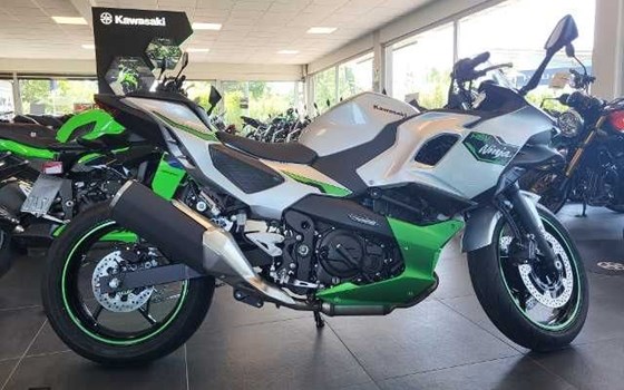 Gebrauchtmotorrad Kawasaki Ninja 7 Hybrid - Bild 4