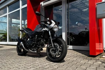 Suzuki SV650X