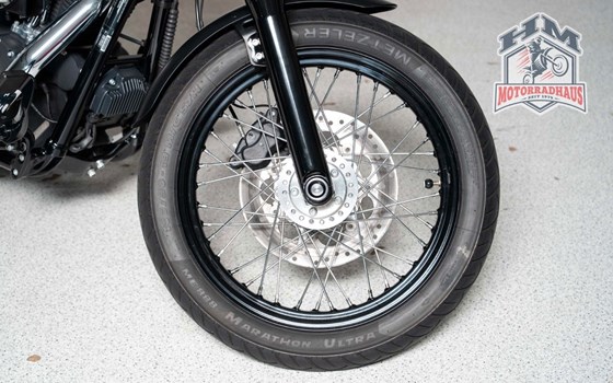 Gebrauchtmotorrad Harley-Davidson Dyna Street Bob FXDB - Bild 16