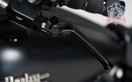 Gebrauchtmotorrad Harley-Davidson Dyna Street Bob FXDB - Bild 9