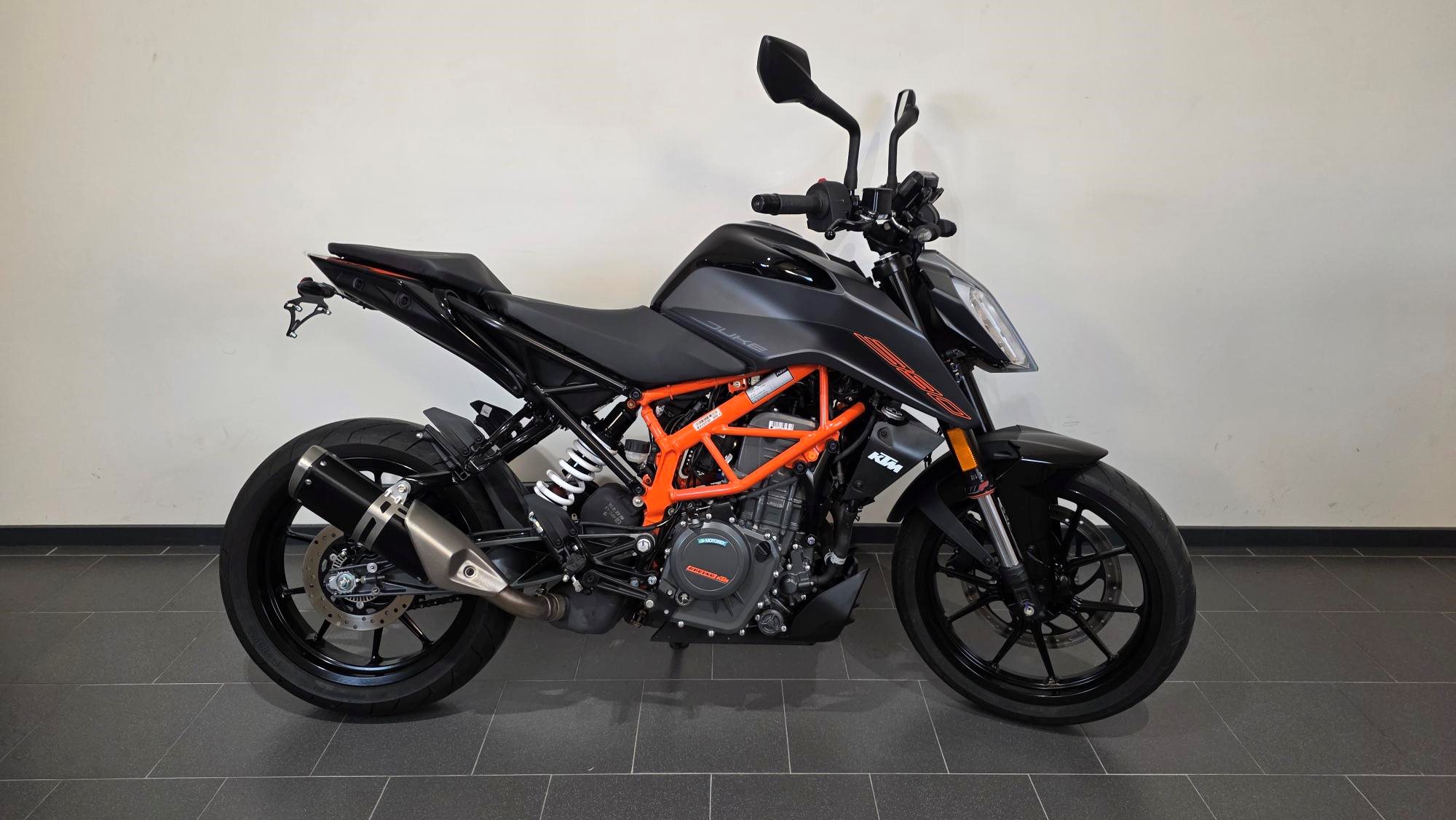 KTM 390 Duke