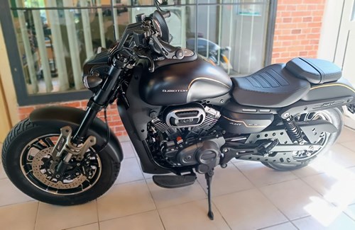 Neumotorrad QJ Motor SRV 400 AMT