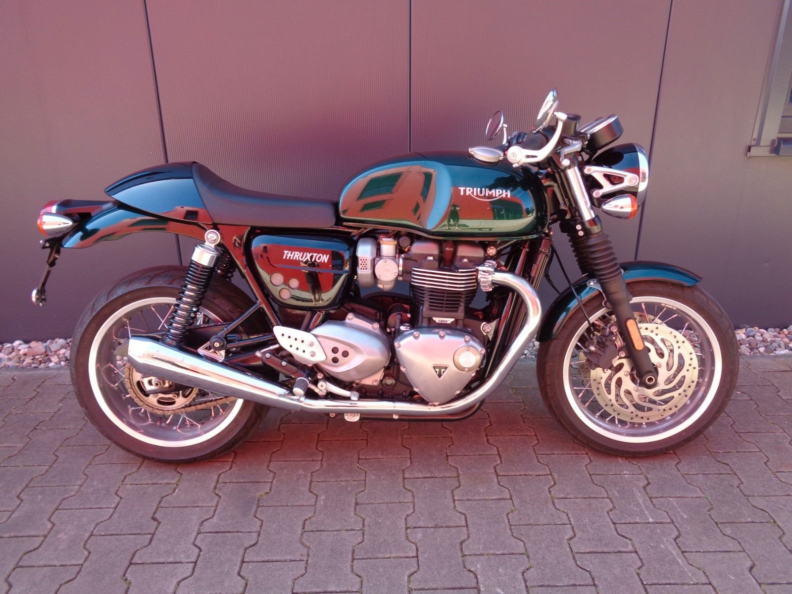 Triumph Thruxton 1200