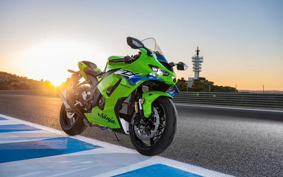 Gebrauchtmotorrad Kawasaki Ninja ZX-10R - Bild 6