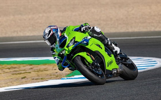 Gebrauchtmotorrad Kawasaki Ninja ZX-10R - Bild 8