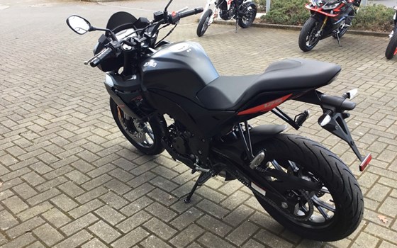 Neufahrzeug Aprilia Tuono 125 - Bild 5