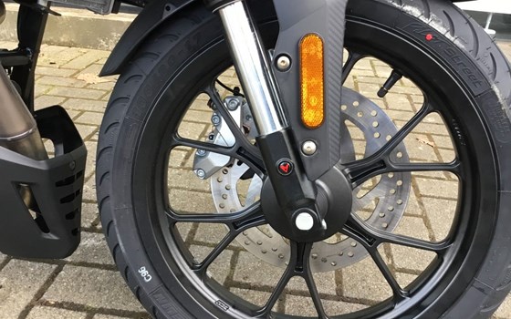 Neufahrzeug Aprilia Tuono 125 - Bild 8