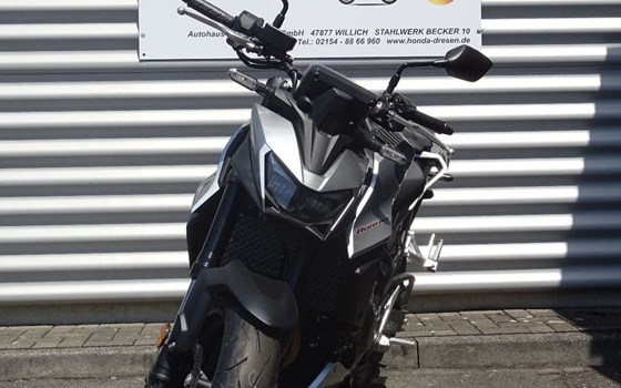 Gebrauchtmotorrad Honda CB750 Hornet - Bild 2