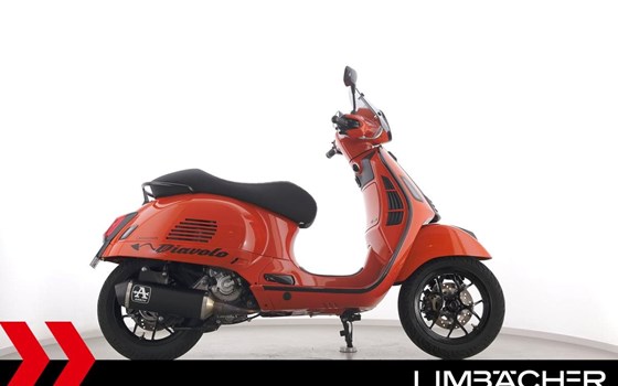 Gebrauchtmotorrad Vespa GTS 300 Super Sport - Bild 10