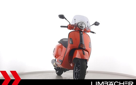 Gebrauchtmotorrad Vespa GTS 300 Super Sport - Bild 11