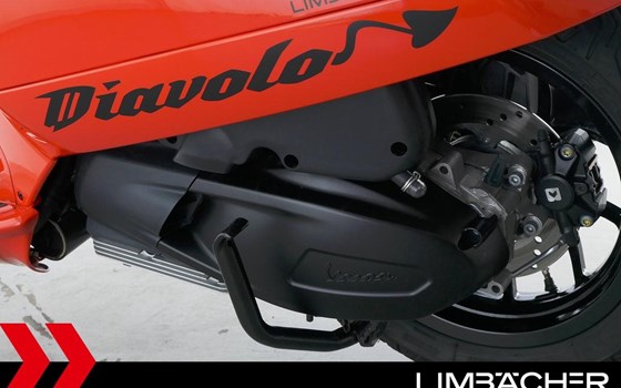 Gebrauchtmotorrad Vespa GTS 300 Super Sport - Bild 18