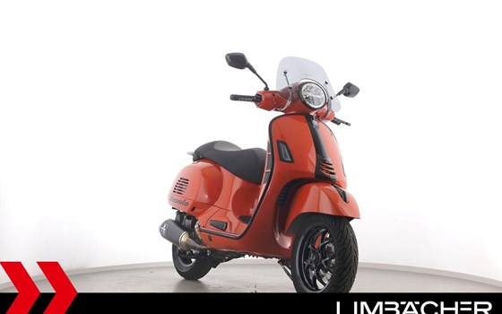 Gebrauchtmotorrad Vespa GTS 300 Super Sport - Bild 2